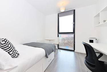 1 bed studio, Bromsgrove Street, City Centre, Birmingham, B56QB - Image 4